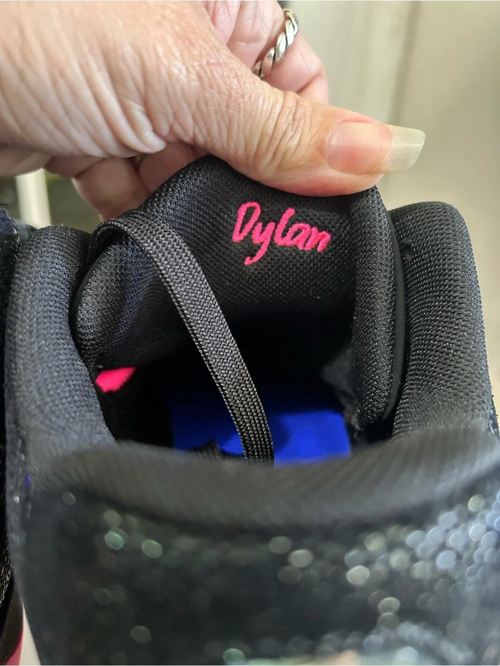 Jordan Men’s Basketball Shoes - Black & Hot Pink, Mens 11